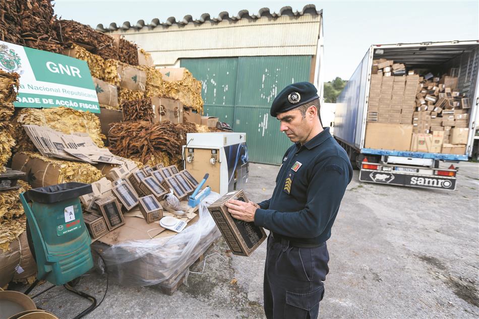 El contrabando de tabaco se cobra 228 millones de euros en Portugal